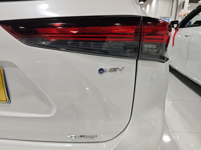 Toyota Crown 2024, фото 15