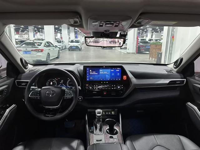 Toyota Haval 2023, фото 6