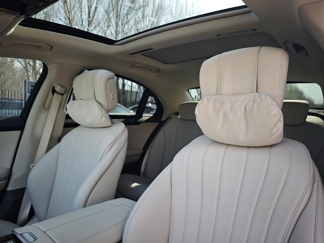 Mercedes-Benz S-Class 2023, фото 11