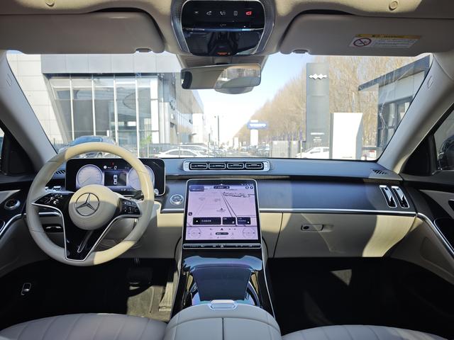 Mercedes-Benz S-Class 2023, фото 17