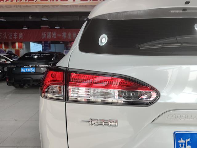 Toyota Corolla Cross 2023, фото 17