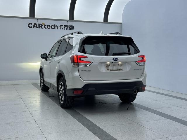 Subaru Forester 2022, фото 3