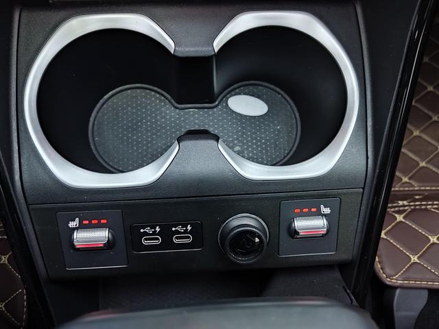BMW X1 2023, фото 15