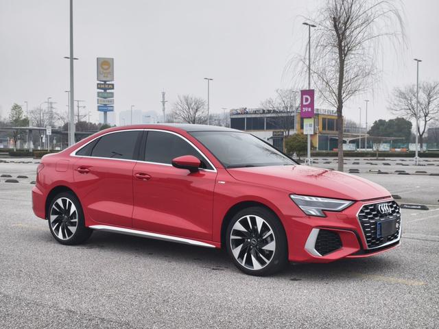 Audi A3 2023, фото 3