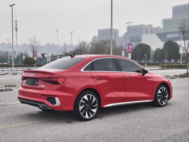 Audi A3 2023, фото 4