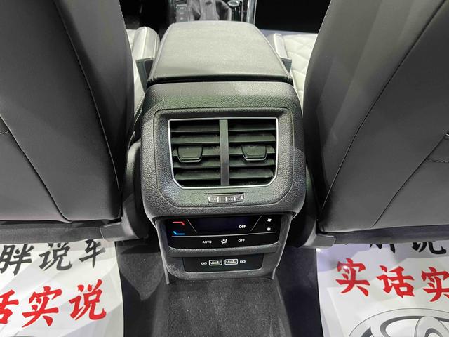 Volkswagen Tayron 2023, фото 11