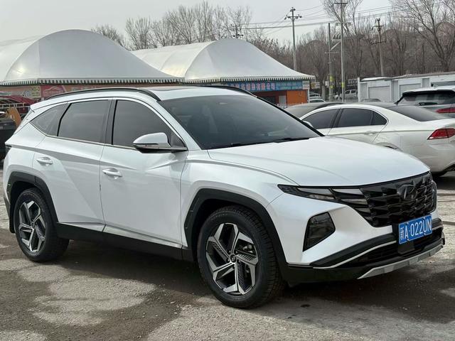 Hyundai Tucson 2023, фото 3
