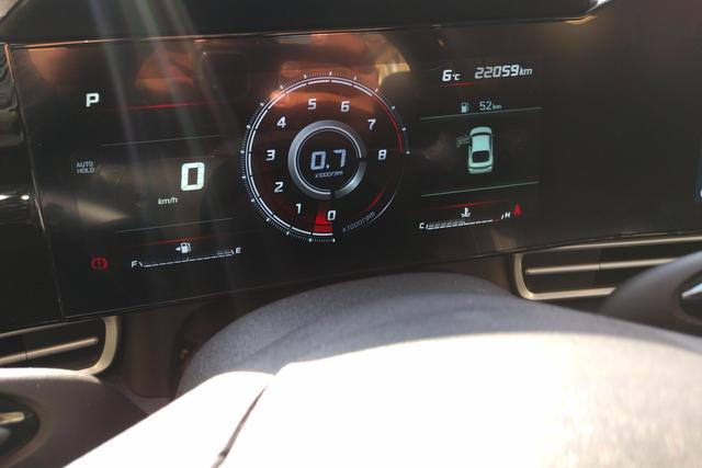 Hyundai Elantra 2022, фото 17