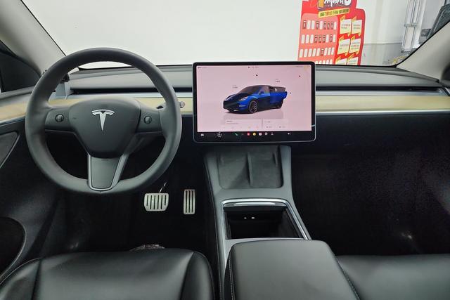 Tesla Model Y 2022, фото 14