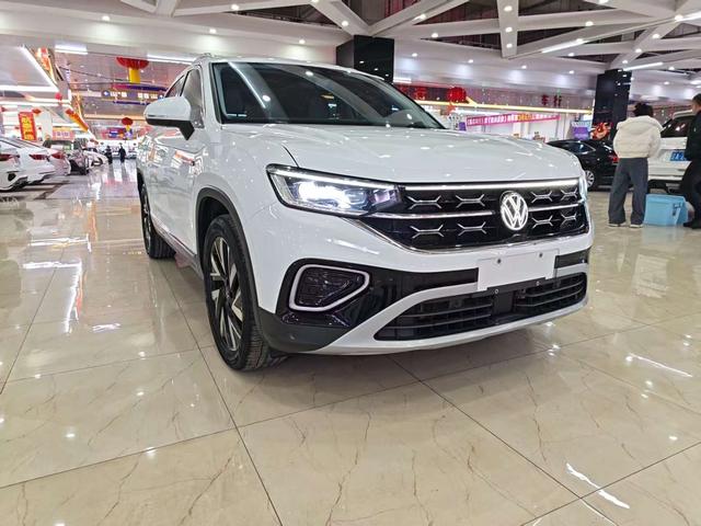 Volkswagen Tayron 2023, фото 3
