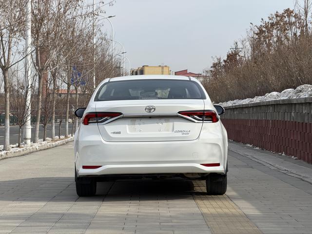 Toyota Corolla 2021, фото 5