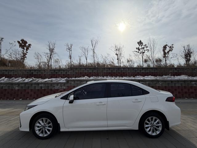 Toyota Corolla 2021, фото 7