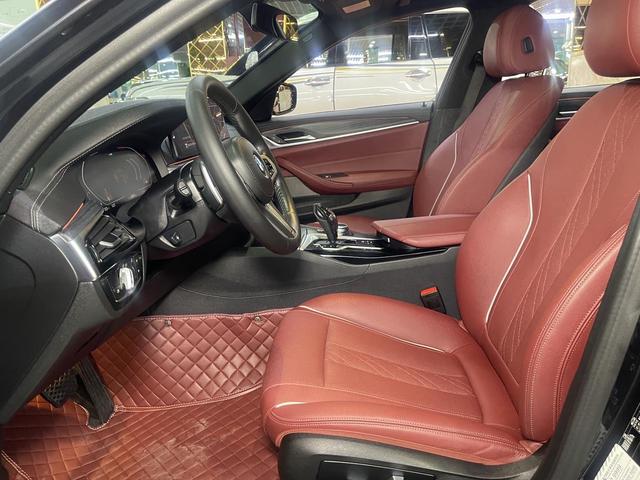 BMW 5 2021, фото 5