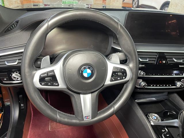 BMW 5 2021, фото 11