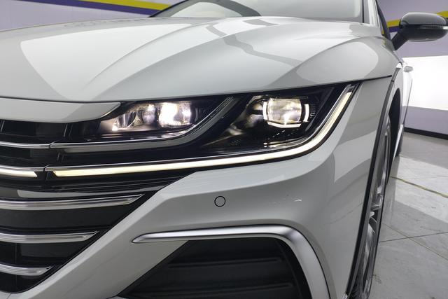 Volkswagen CC 2023, фото 2