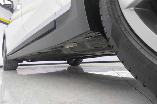 Volkswagen CC 2023, фото 12