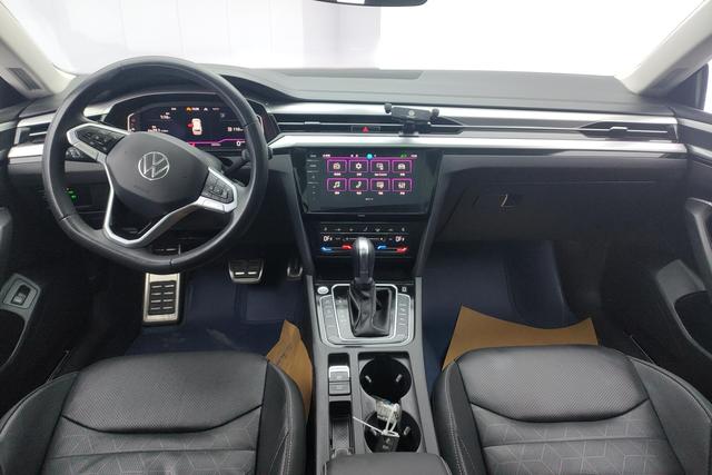 Volkswagen CC 2023, фото 14