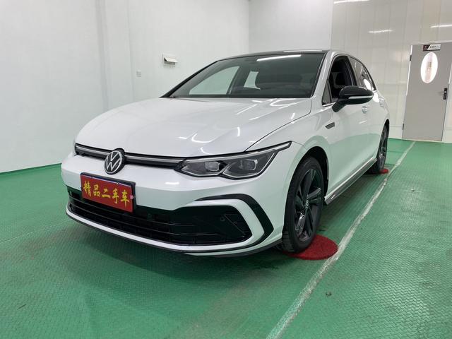 Volkswagen Golf 2021, 1.4 л турбо, робот (DCT), передний, пробег 39 000 км — авто из Китая с пробегом