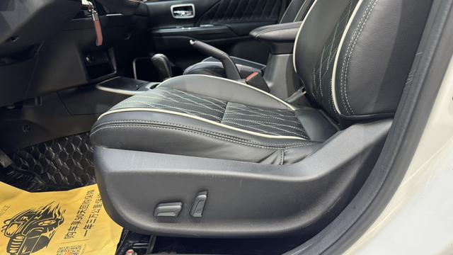 Mitsubishi Outlander 2021, фото 10