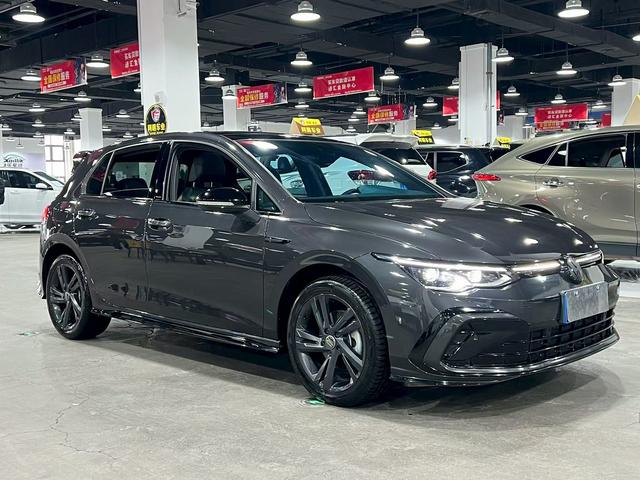 Volkswagen Golf 2023, фото 3