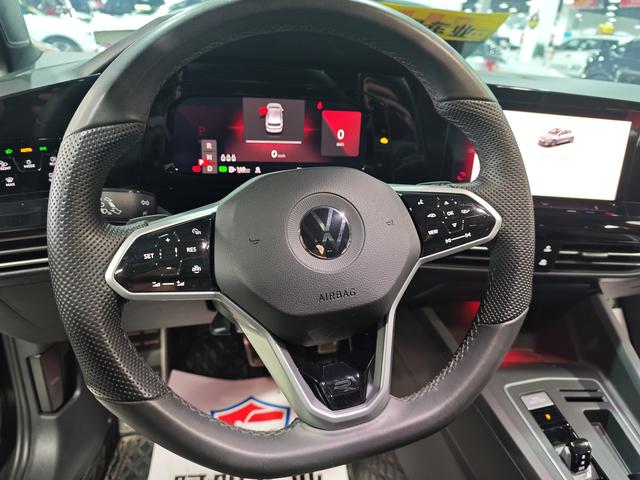 Volkswagen Golf 2023, фото 12