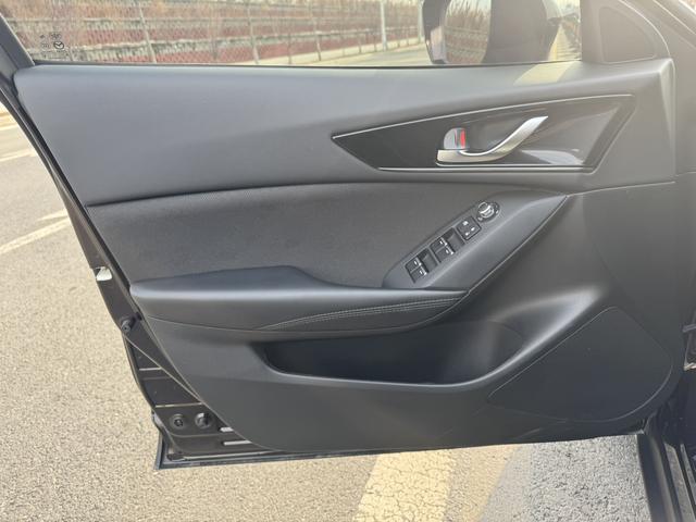 Mazda CX-4 2021, фото 10