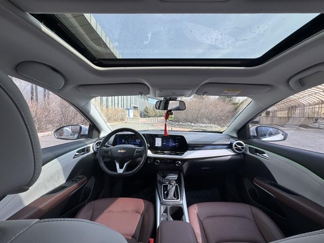 Chevrolet Onix 2023, фото 10