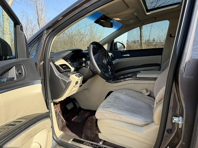 Buick GL8 2023, фото 9
