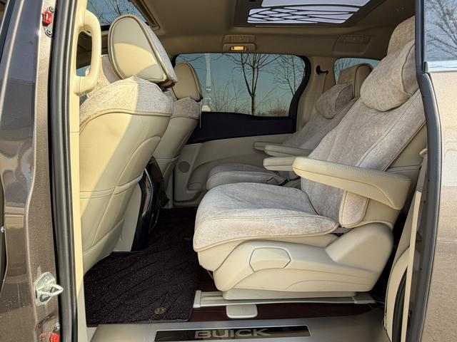 Buick GL8 2023, фото 10