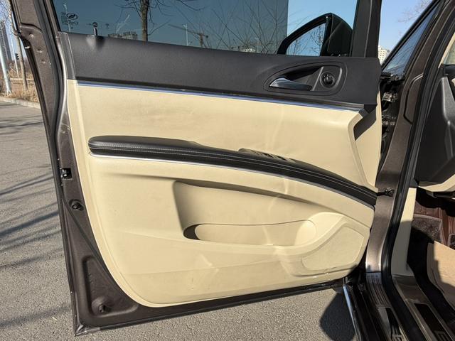 Buick GL8 2023, фото 12