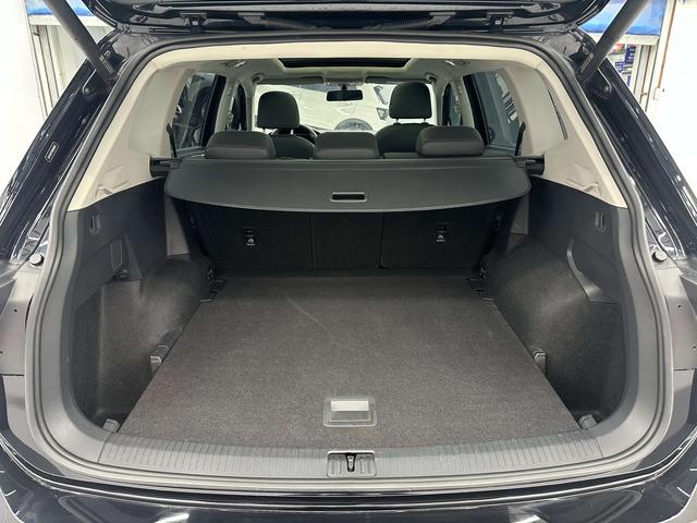 Volkswagen Tiguan 2023, фото 17