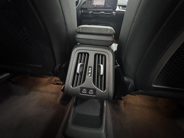 BMW X1 2023, фото 17