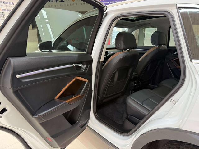 Audi Q3 2022, фото 14