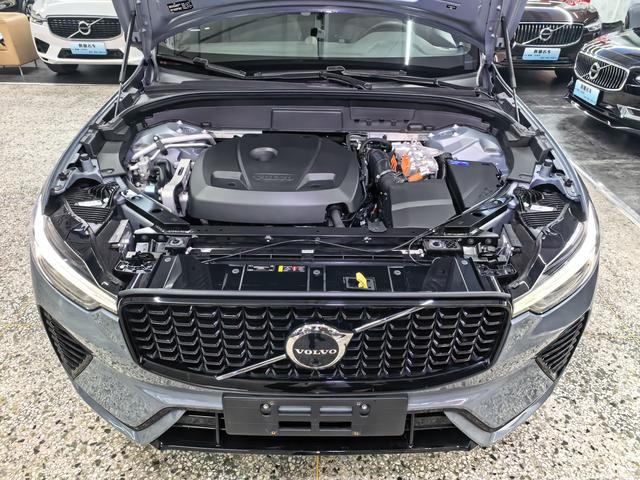 Volvo XC60 2023, фото 16