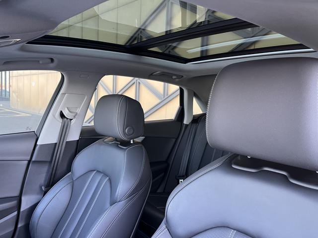 Audi A4L 2022, фото 15