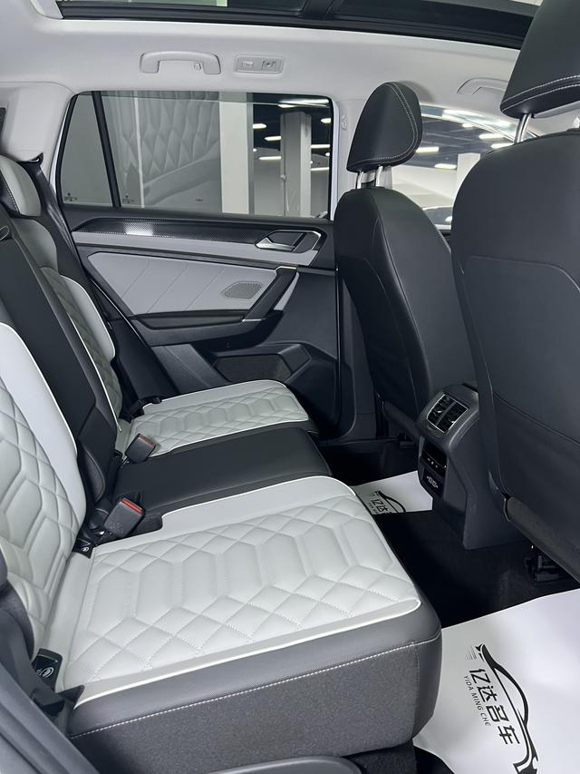 Volkswagen Tayron 2023, фото 16
