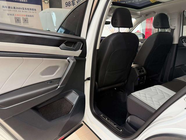 Volkswagen Tayron 2023, фото 17