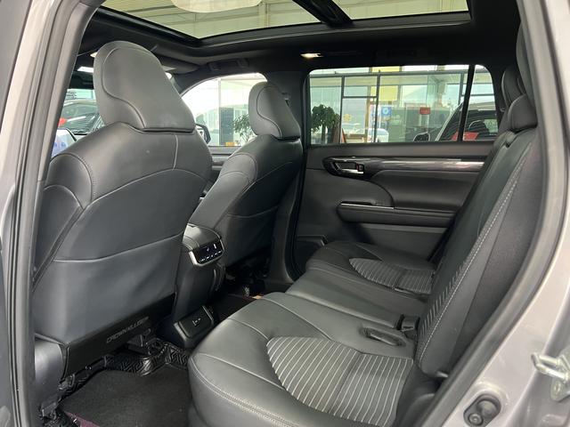 Toyota Crown 2021, фото 4