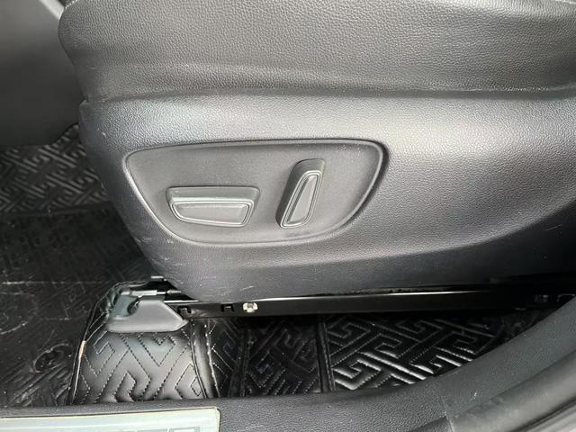 Toyota Crown 2021, фото 15
