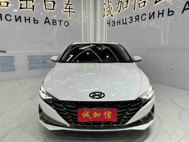 Hyundai Elantra 2022, фото 2