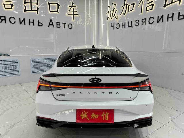 Hyundai Elantra 2022, фото 5