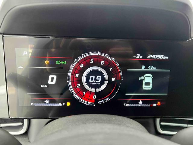 Hyundai Elantra 2022, фото 10