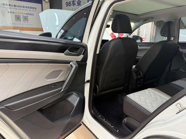 Volkswagen Tayron 2023, фото 17