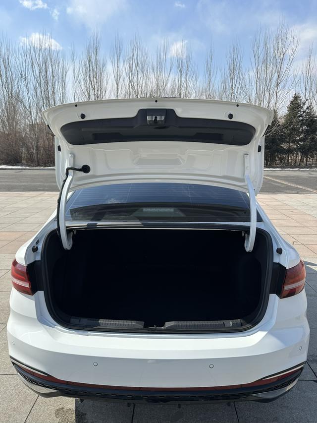 Volkswagen Lavida 2023, фото 16