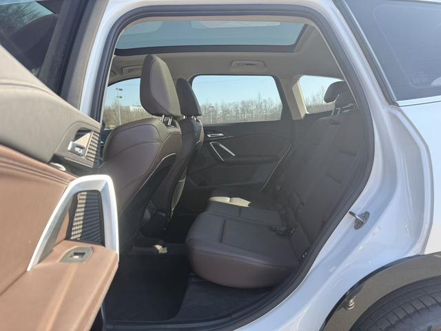 BMW X1 2023, фото 15