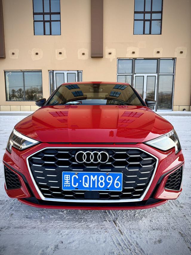 Audi A3 2021, фото 2