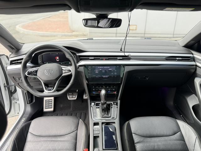 Volkswagen CC 2023, фото 16