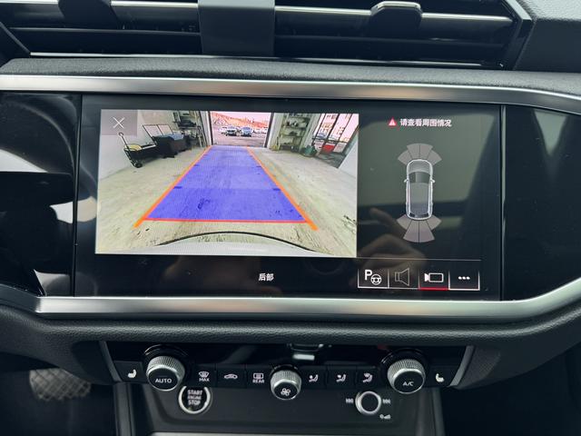Audi Q3 2023, фото 16