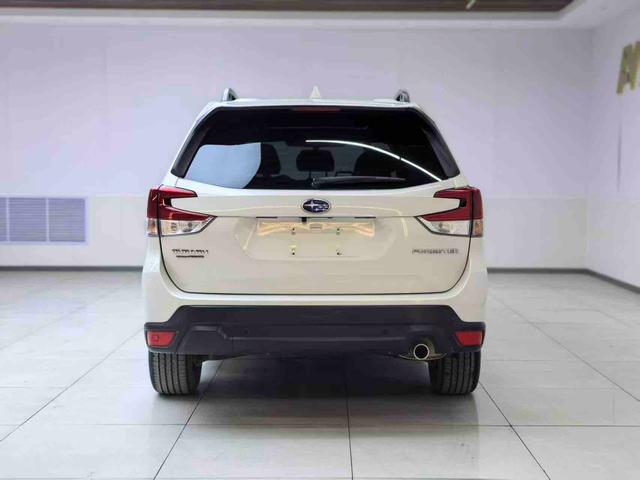 Subaru Forester 2022, фото 5