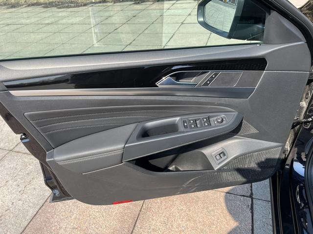 Volkswagen Passat 2022, фото 17